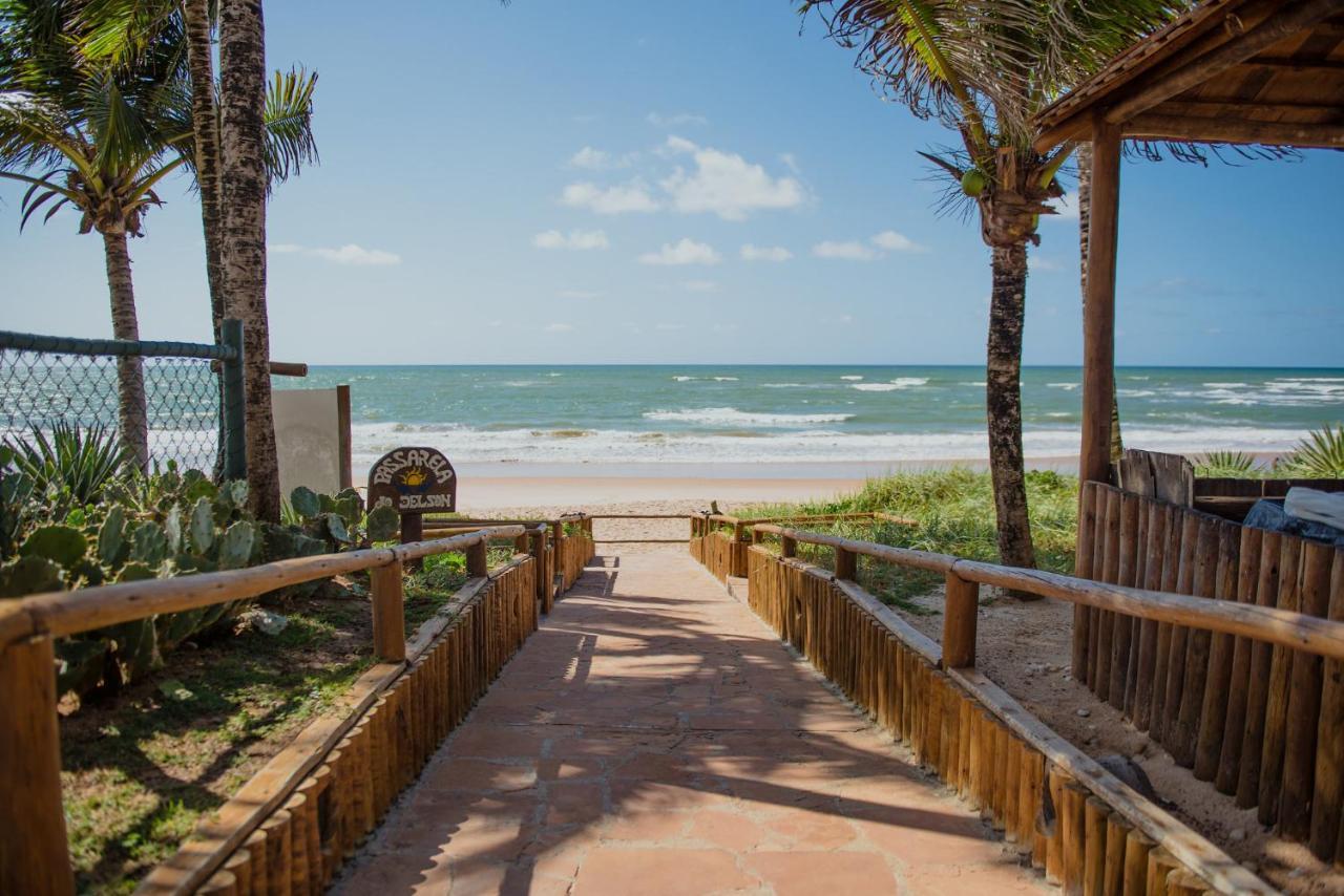 Flat Guarajuba Beira Da Praia Pe Na Areia Exteriör bild